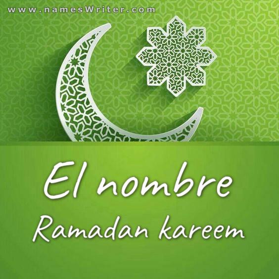 Su nombre dentro de un fondo verde con un diseño distintivo de Ramadan Kareem