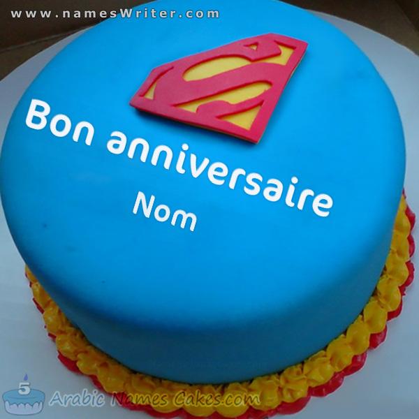 Le gâteau d`anniversaire de Superman